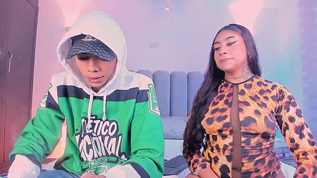 candyandmarilyn online show from November 8, 9:02 pm