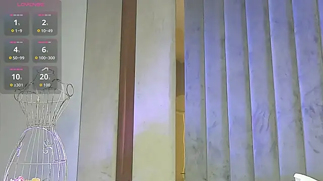 Sophie Maeve online show from September 23, 4:04 am