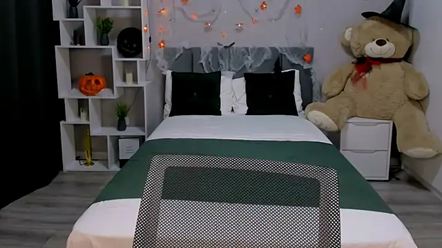 MelanieAlves online show from October 14, 12:28 pm