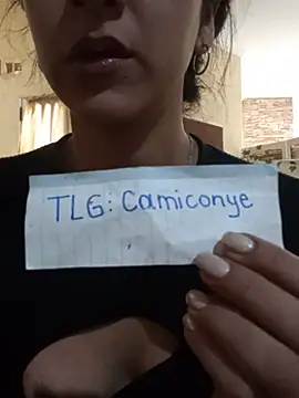 Camilitah online show from May 17, 2:13 pm