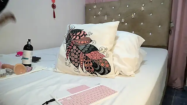 sofia8428 online show from March 30, 12:22 am