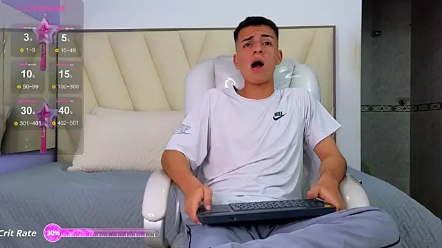 Hotboy21  online show from September 13, 3:50 am