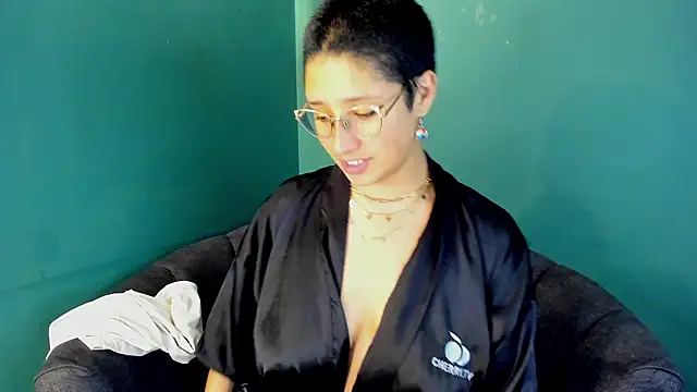 Elaine87  online show from October 14, 8:15 am