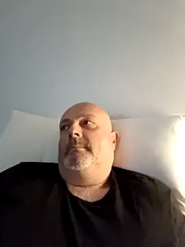 Snapshot of Alexis_Bull chatting on April 15, 11:49 pm Alexis Bull online show from April 15, 11:49 pm
