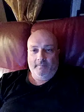 Snapshot of Alexis_Bull chatting on May 2, 11:10 pm Alexis Bull online show from May 2, 11:10 pm