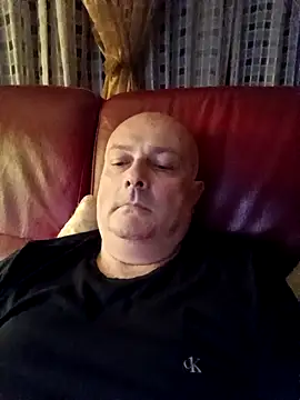 Snapshot of Alexis_Bull chatting on May 7, 11:10 pm Alexis Bull online show from May 7, 11:10 pm