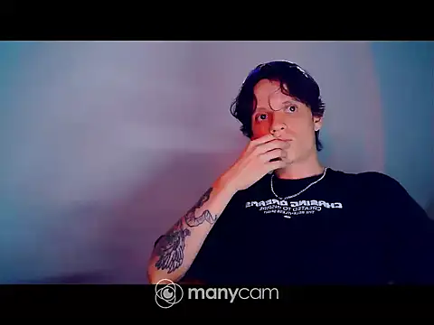 Snapshot of santihot089 chatting on May 13, 1:25 am santihot089 online show from May 13, 1:25 am