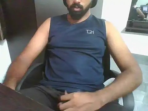 Snapshot of lovelyakash69 chatting on October 1, 3:45 am lovelyakash69 online show from October 1, 3:45 am