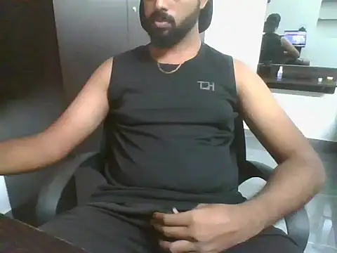 Snapshot of lovelyakash69 chatting on October 20, 6:25 am lovelyakash69 online show from October 20, 6:25 am
