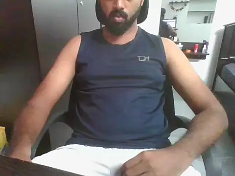 lovelyakash69 online show from January 17, 6:51 am