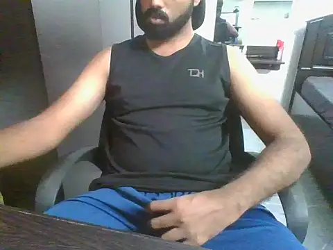 lovelyakash69 online show from February 5, 5:56 am