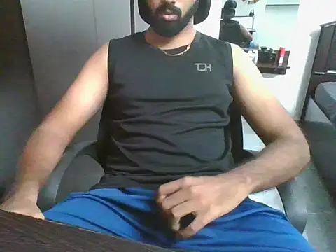 lovelyakash69 online show from May 11, 5:57 am