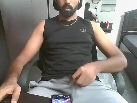 lovelyakash69 online show from May 20, 11:05 am