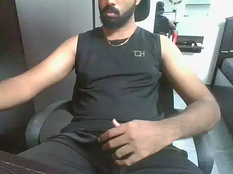 lovelyakash69 online show from July 1, 6:04 am