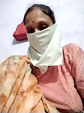 Snapshot of Soniy-Maax chatting on March 13, 4:57 pm Soniy-Maax online show from March 13, 4:57 pm