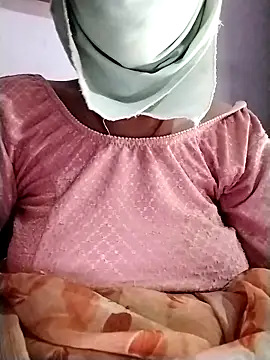 Snapshot of Soniy-Maax chatting on March 15, 7:58 am Soniy-Maax online show from March 15, 7:58 am