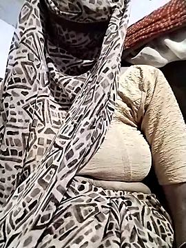 Snapshot of Soniy-Maax chatting on March 24, 4:45 pm Soniy-Maax online show from March 24, 4:45 pm