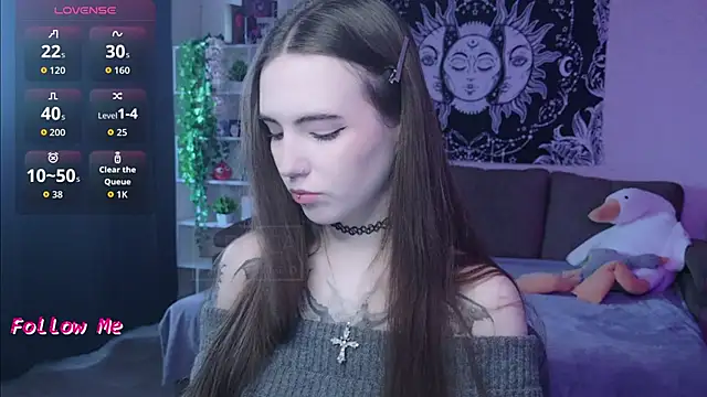 naugghtynikki online show from November 4, 4:55 am