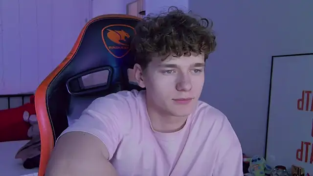 DanyDavis online show from November 10, 1:10 pm