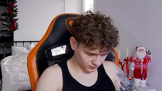 DanyDavis online show from December 4, 10:46 am