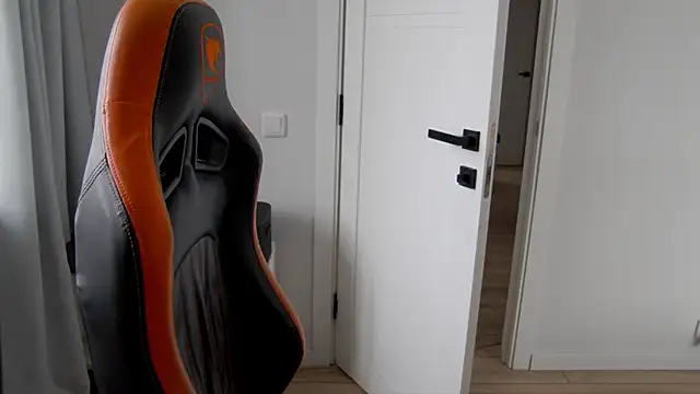 DanyDavis online show from March 3, 11:05 am