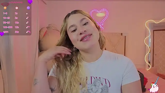 saaya tay online show from February 3, 3:15 am