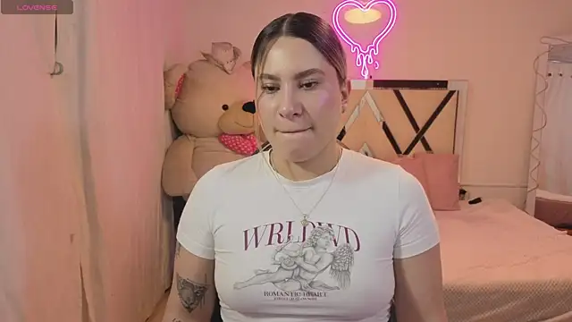 saaya tay online show from May 13, 3:37 am