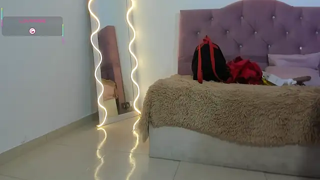 kissy tay online show from October 11, 11:53 am