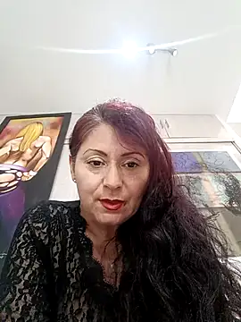 Snapshot of lunadicty chatting on April 5, 5:43 pm lunadicty online show from April 5, 5:43 pm
