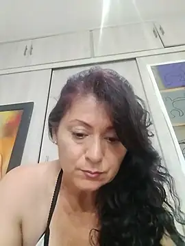 Snapshot of lunadicty chatting on May 21, 11:34 pm lunadicty online show from May 21, 11:34 pm
