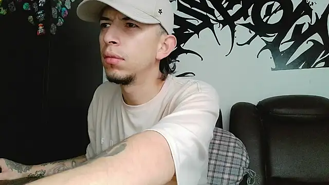 Snapshot of Chris__Jones chatting on July 2, 12:55 pm Chris Jones online show from July 2, 12:55 pm