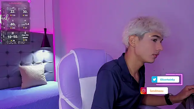 OliverTwinky online show from September 15, 2:11 am