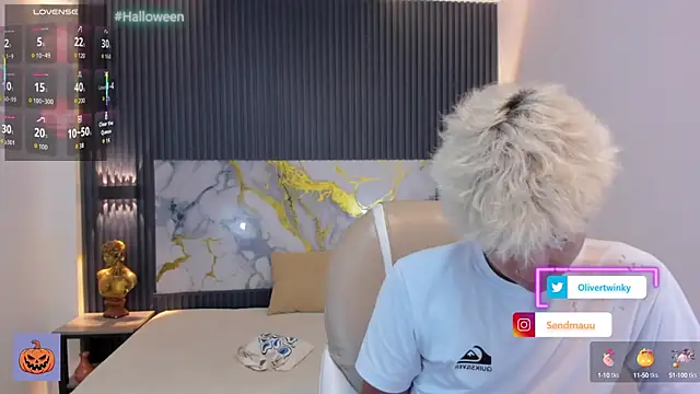 OliverTwinky online show from October 15, 9:59 pm