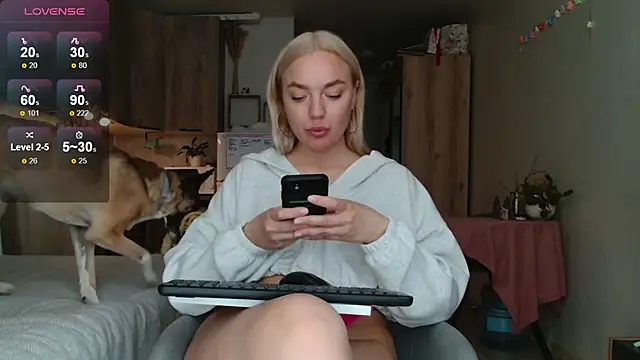 Eva   forever online show from May 6, 3:24 am