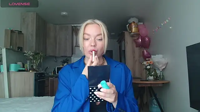 Eva   forever online show from May 22, 5:03 am