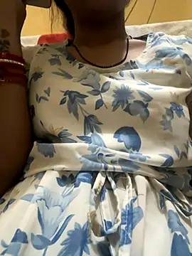Snapshot of Janvi_1-33 chatting on September 23, 9:07 pm Janvi 1-33 online show from September 23, 9:07 pm