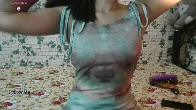 Snapshot of Trishna_love chatting on October 27, 2:59 am Trishna love online show from October 27, 2:59 am