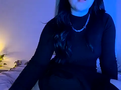 Snapshot of MoonlitLust chatting on March 13, 10:27 pm MoonlitLust online show from March 13, 10:27 pm