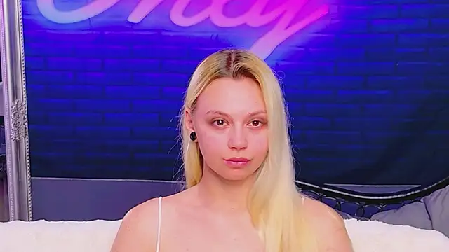 AlessiaCroft online show from July 4, 4:07 am