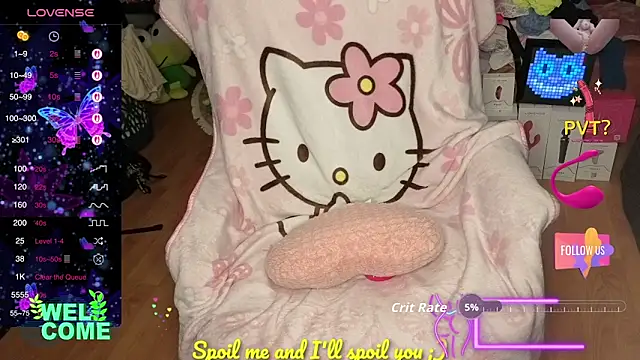 w3tkittty online show from November 8, 5:51 am