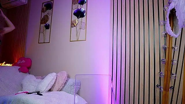 SabrinaJade online show from November 4, 6:12 am