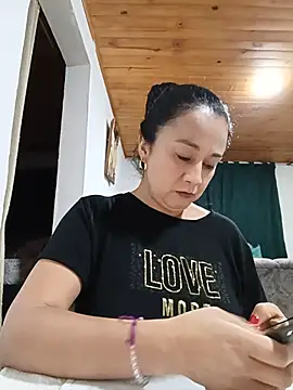 Snapshot of MELODY__06 chatting on July 15, 12:38 am MELODY 06 online show from July 15, 12:38 am