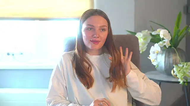 Snapshot of MeganBoone chatting on March 21, 8:06 am MeganBoone online show from March 21, 8:06 am