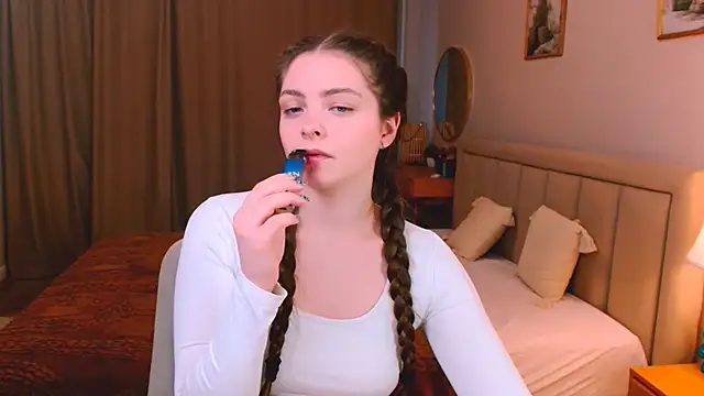 marshmallowee online show from March 24, 4:01 pm