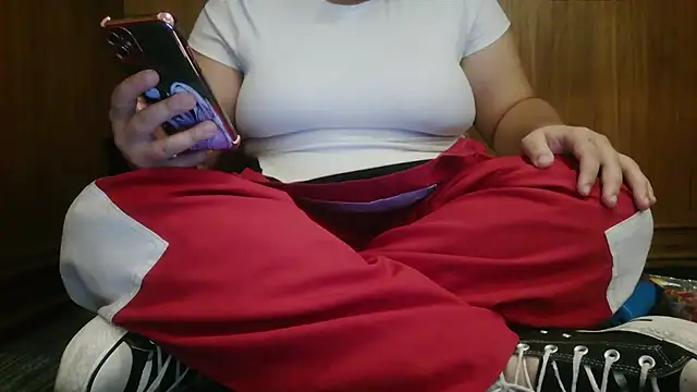 Snapshot of nicolebiancardi5 chatting on March 7, 1:41 pm nicolebiancardi5 online show from March 7, 1:41 pm