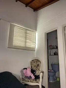 Mia  Gray online show from December 3, 6:06 pm