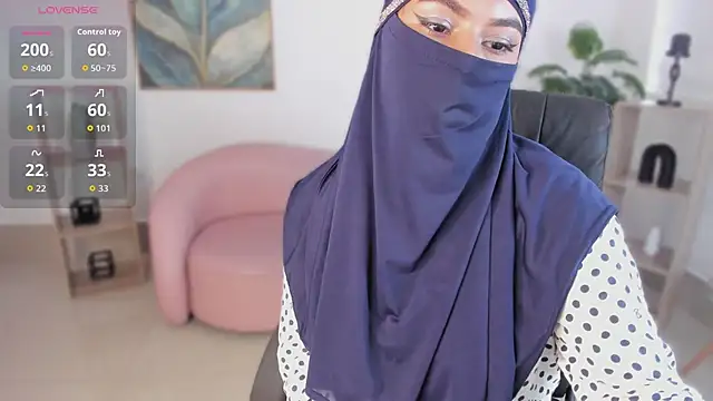 kylie soraya online show from October 12, 5:01 pm