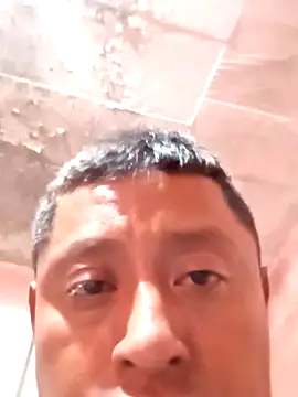 luuiss12 online show from September 27, 5:18 pm