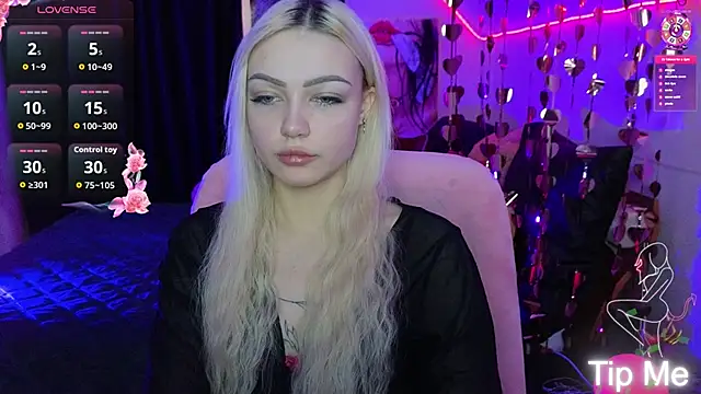 LinaLirian online show from February 18, 10:11 am