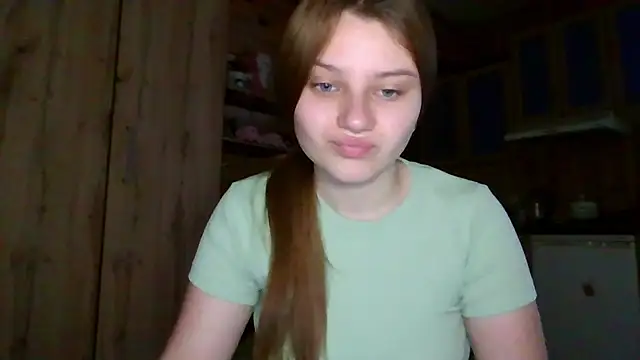 Snapshot of Little_shygirl chatting on November 9, 5:39 am Little shygirl online show from November 9, 5:39 am